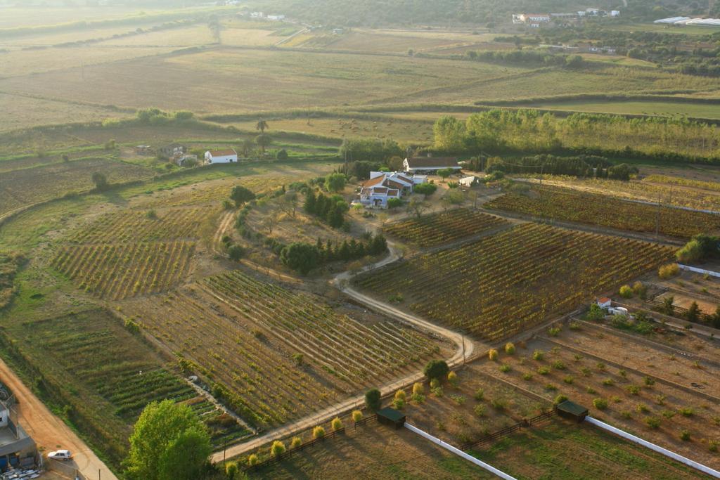 Casas Na Vinha - Monte Da Casteleja, Wine Estate - Eco Turismo Rural Lagos Luaran gambar